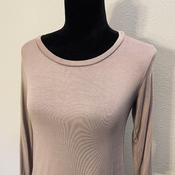 LOGO tunic XS Blush color double hem tunic top 3/4 sleeves stretchy - Picture 2 of 8